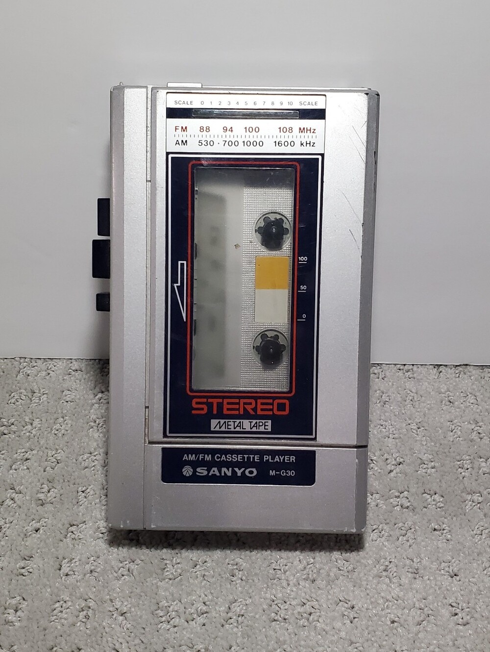Vintage SANYO M-G30 AM/FM Radio Stereo Cassette Tape Player  Silver 1980s TESTED